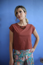 Carica l'immagine nel visualizzatore di Gallery, T-SHIRT SOPHIE TERRACOTTA