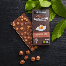 Carica l'immagine nel visualizzatore di Gallery, CIOCCOLATO MASCAO AL LATTE CON NOCCIOLE INTERE - BIO | COD. 00000453 | 100 g
