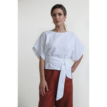 Carica l'immagine nel visualizzatore di Gallery, BLUSA GARDENIA COTONE SEERSUCKER BIANCO
