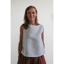Carica l'immagine nel visualizzatore di Gallery, TOP MUGHETTO LINO-COTONE BIANCO
