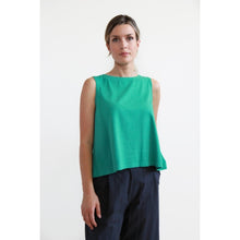 Carica l'immagine nel visualizzatore di Gallery, TOP PALMA JERSEY COTONE BIO STRETCH VERDE ACQUA
