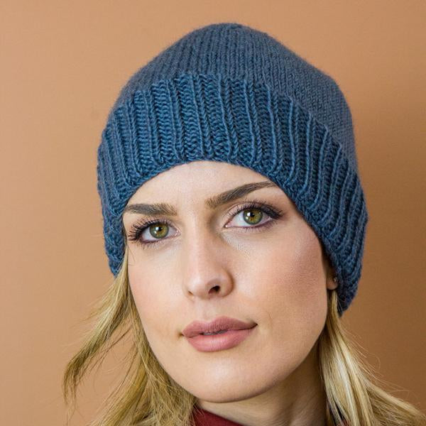 BERRETTO MENTA LANA E INTERNO FELPATO AZZURRO AVIO