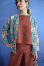 Carica l'immagine nel visualizzatore di Gallery, KIMONO PRATO FIORITO BLOCKPRINT
