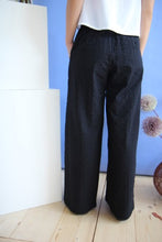 Carica l'immagine nel visualizzatore di Gallery, PANTALONE VEGA NERO
