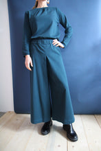Carica l'immagine nel visualizzatore di Gallery, PANTALONE VELE CON BANDA BLU VERDE
